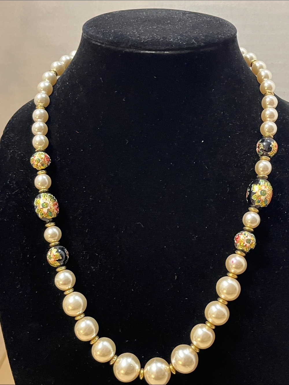 Vintage Pearl & Cloisonné Beaded w/ Gold Tone Trim Fashion Necklace 11.5” Long